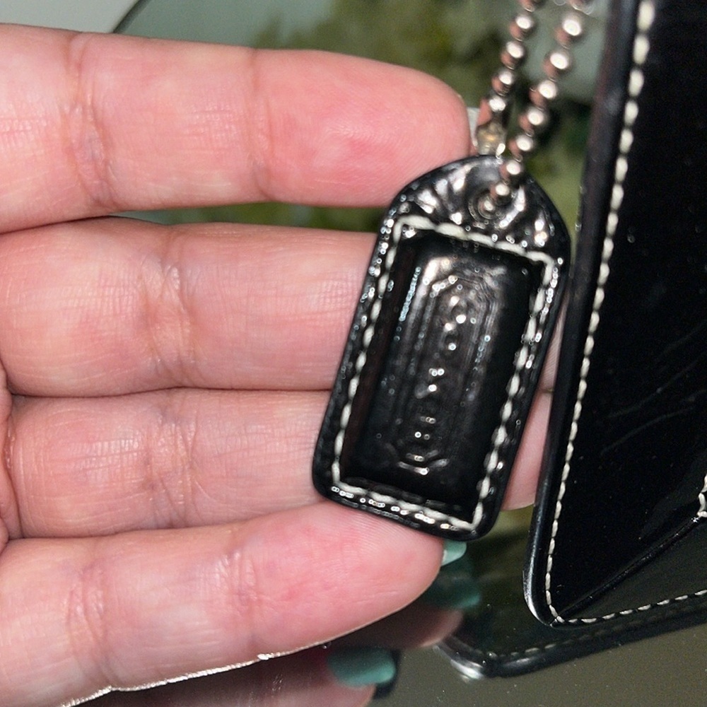 Coach Black Patent Leather Wristlet, Vintage - Picture 2 of 8
